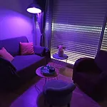 Les Obiones, Vue Laterale Mer, Mahon Plage, Magnifique 4p, Avec Balcon , Parking Prive Gratuit, Wifi, Classe 2 Etoiles, Exposition Plein Sud En Baie De Somme דירה
