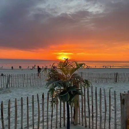 Les Obiones, Vue Laterale Mer, Mahon Plage, Magnifique 4p, Avec Balcon , Parking Prive Gratuit, Wifi, Classe 2 Etoiles, Exposition Plein Sud En Baie De Somme