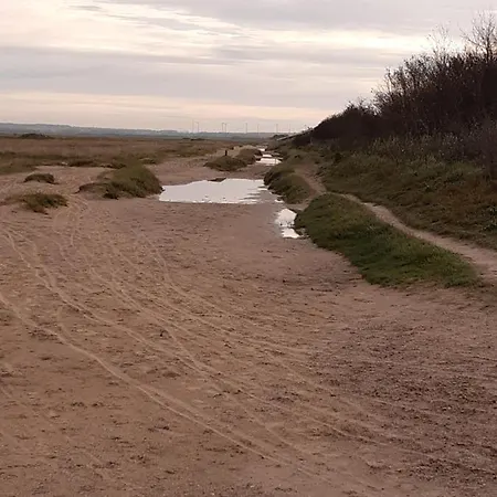 Les Obiones, Vue Laterale Mer, Mahon Plage, Magnifique 4p, Avec Balcon , Parking Prive Gratuit, Wifi, Classe 2 Etoiles, Exposition Plein Sud En Baie De Somme * Fort-Mahon-Plage