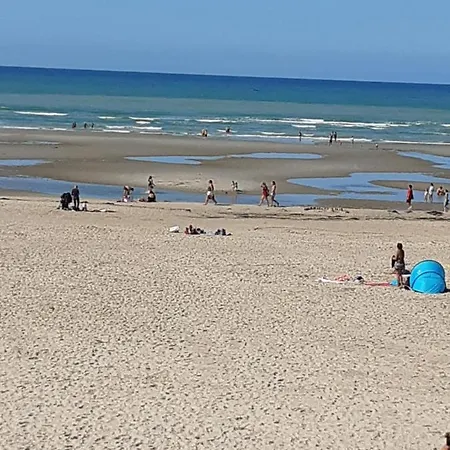 Apartment Les Obiones, Vue Laterale Mer, Mahon Plage, Magnifique 4p, Avec Balcon , Parking Prive Gratuit, Wifi, Classe 2 Etoiles, Exposition Plein Sud En Baie De Somme
