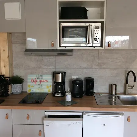 Daire Les Obiones, Vue Laterale Mer, Mahon Plage, Magnifique 4p, Avec Balcon , Parking Prive Gratuit, Wifi, Classe 2 Etoiles, Exposition Plein Sud En Baie De Somme