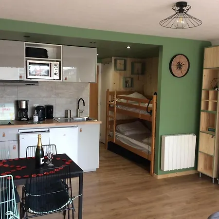 Les Obiones, Vue Laterale Mer, Mahon Plage, Magnifique 4p, Avec Balcon , Parking Prive Gratuit, Wifi, Classe 2 Etoiles, Exposition Plein Sud En Baie De Somme Διαμέρισμα *